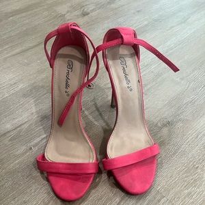 Hot pink ankle strap heel 7.5 flexible price